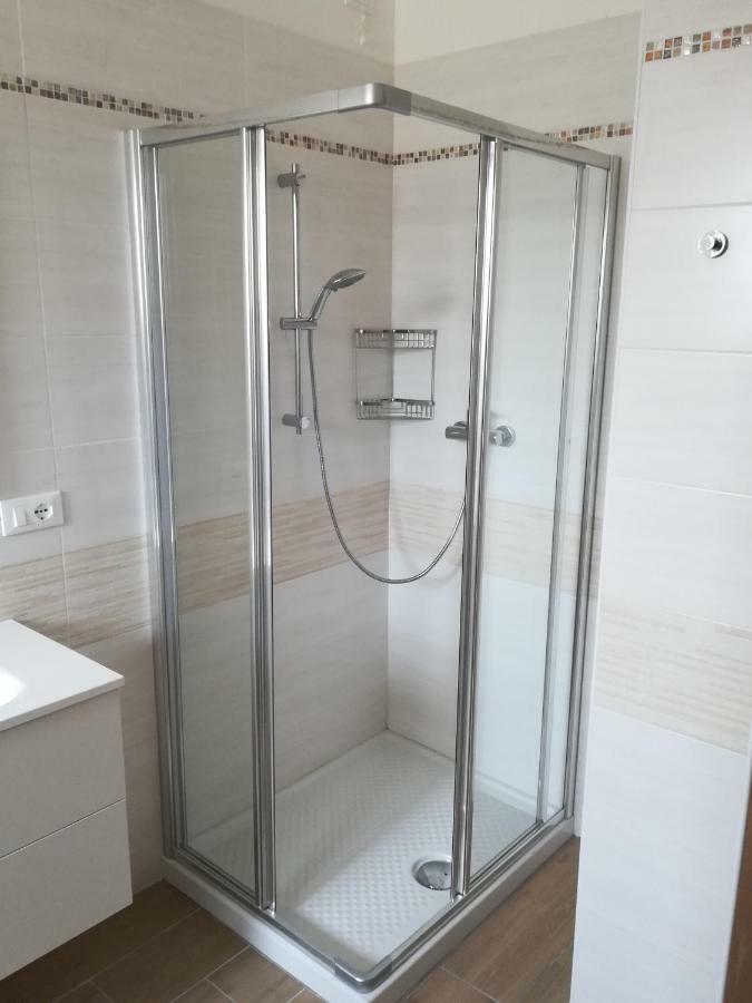 Agli Oleandri Appartamento In Villa Con Con Parcheggio โกริเซีย ภายนอก รูปภาพ