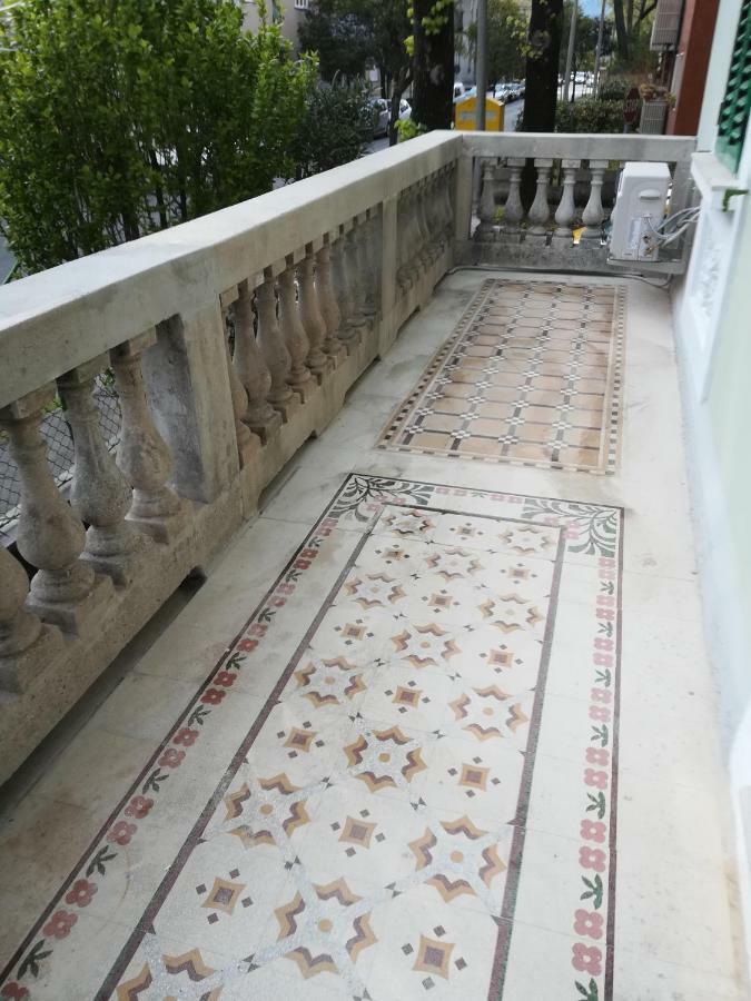 Agli Oleandri Appartamento In Villa Con Con Parcheggio โกริเซีย ภายนอก รูปภาพ